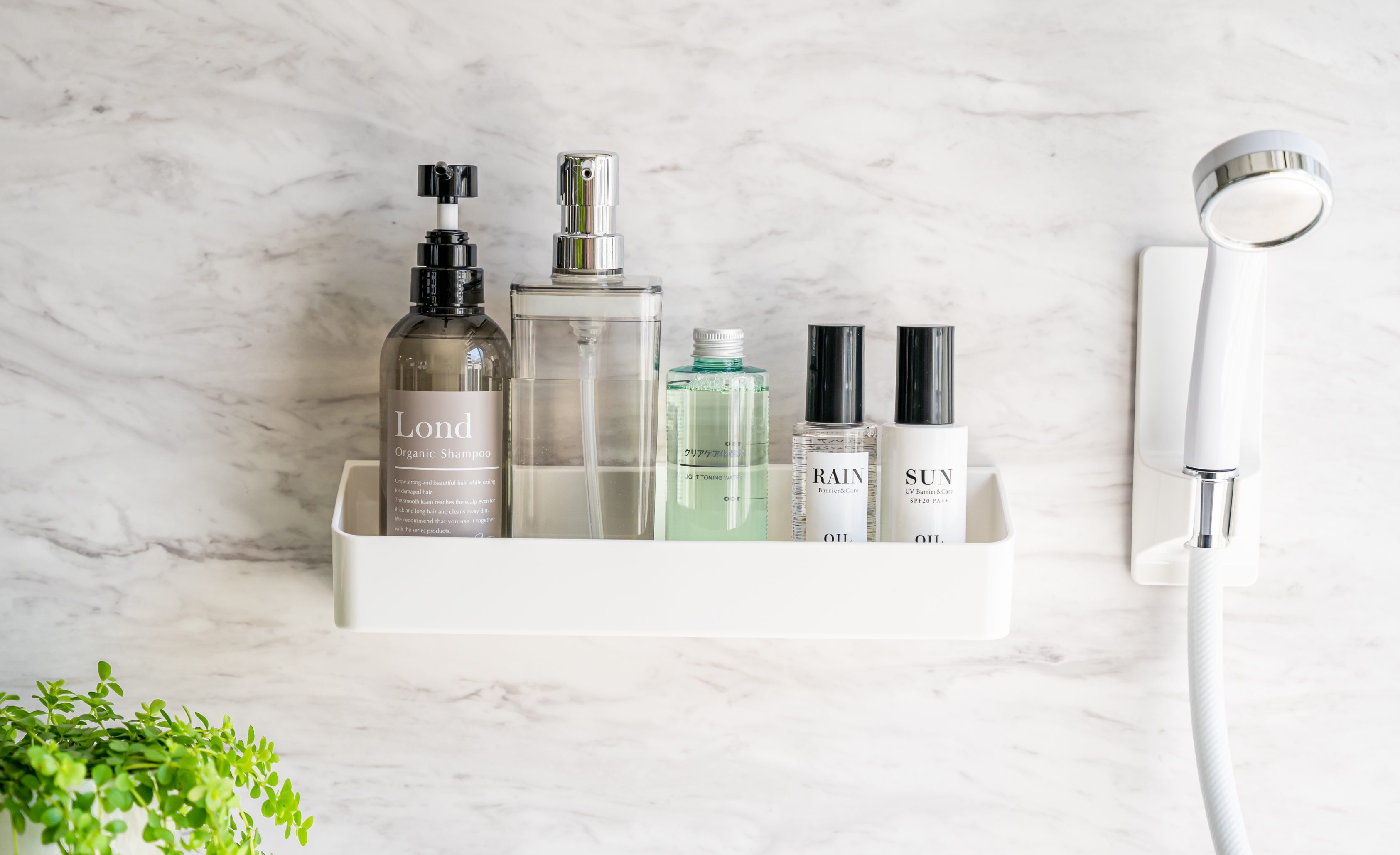 一人暮らし〜ファミリーまで◎浴室の困りごと解消マグネット浮かせる収納活用術 画像